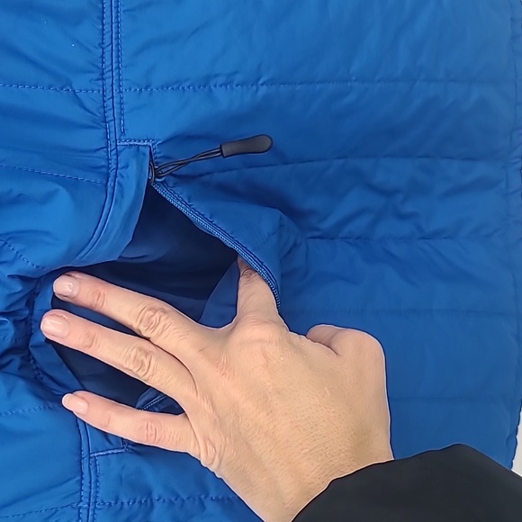 Levis blue puff vest large pertex 163 packable - Picture 10 of 11